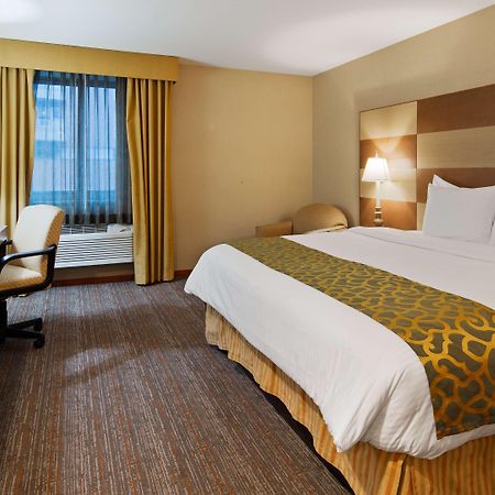 Best Western Queens Court Ню Йорк Екстериор снимка