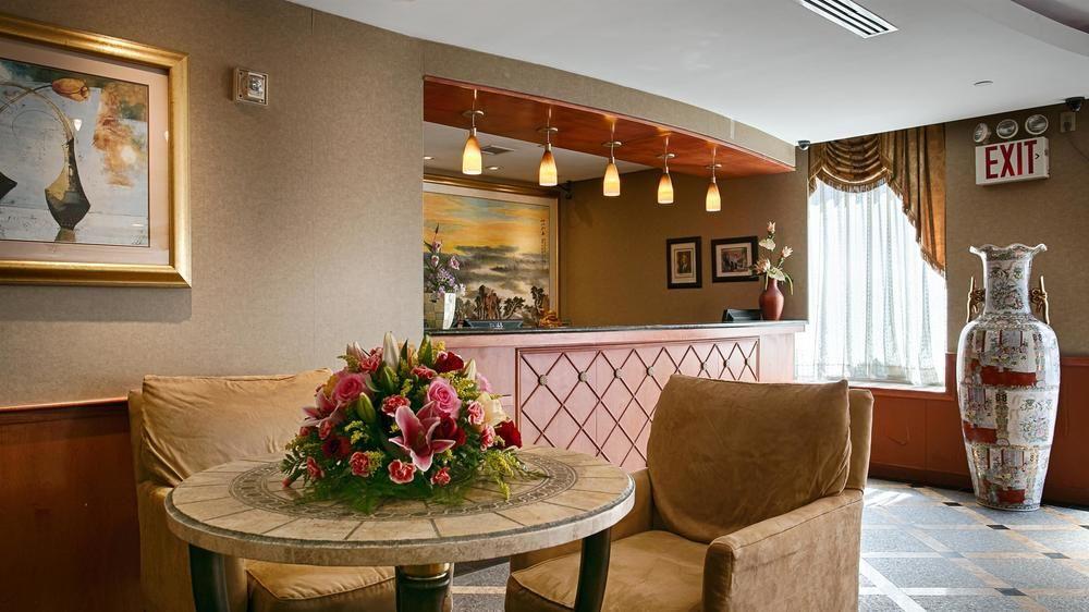 Best Western Queens Court Ню Йорк Екстериор снимка