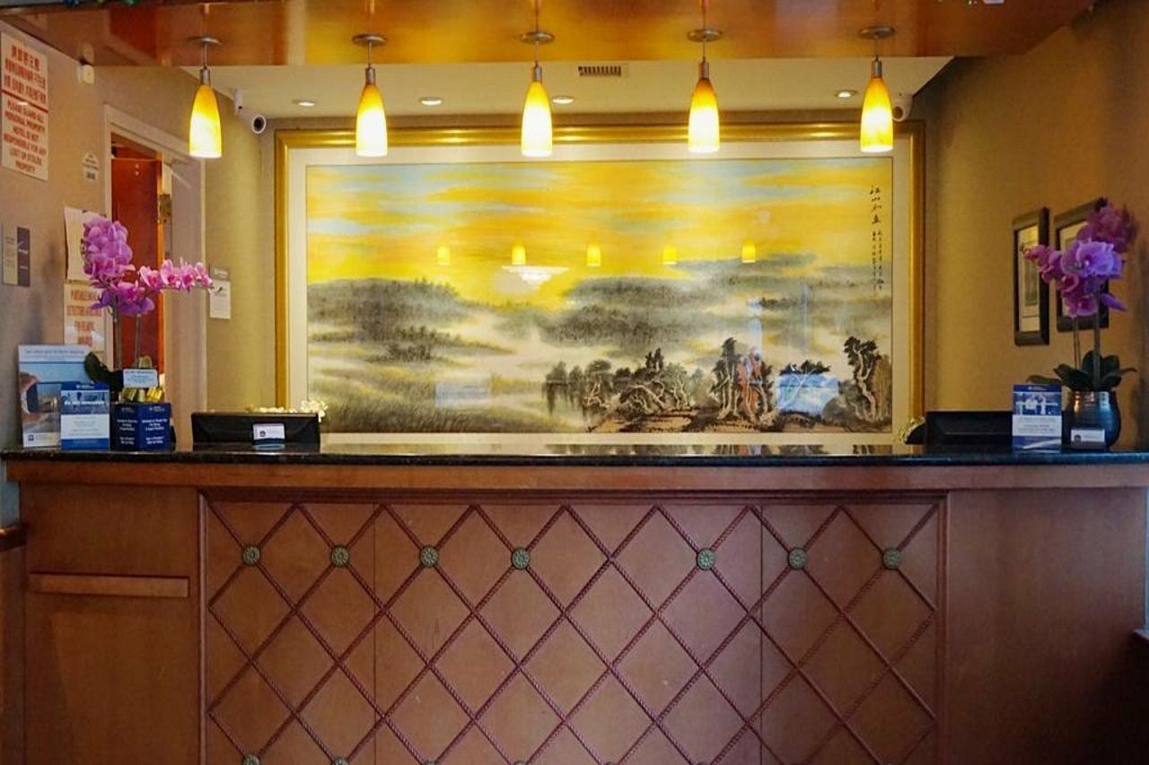 Best Western Queens Court Ню Йорк Екстериор снимка